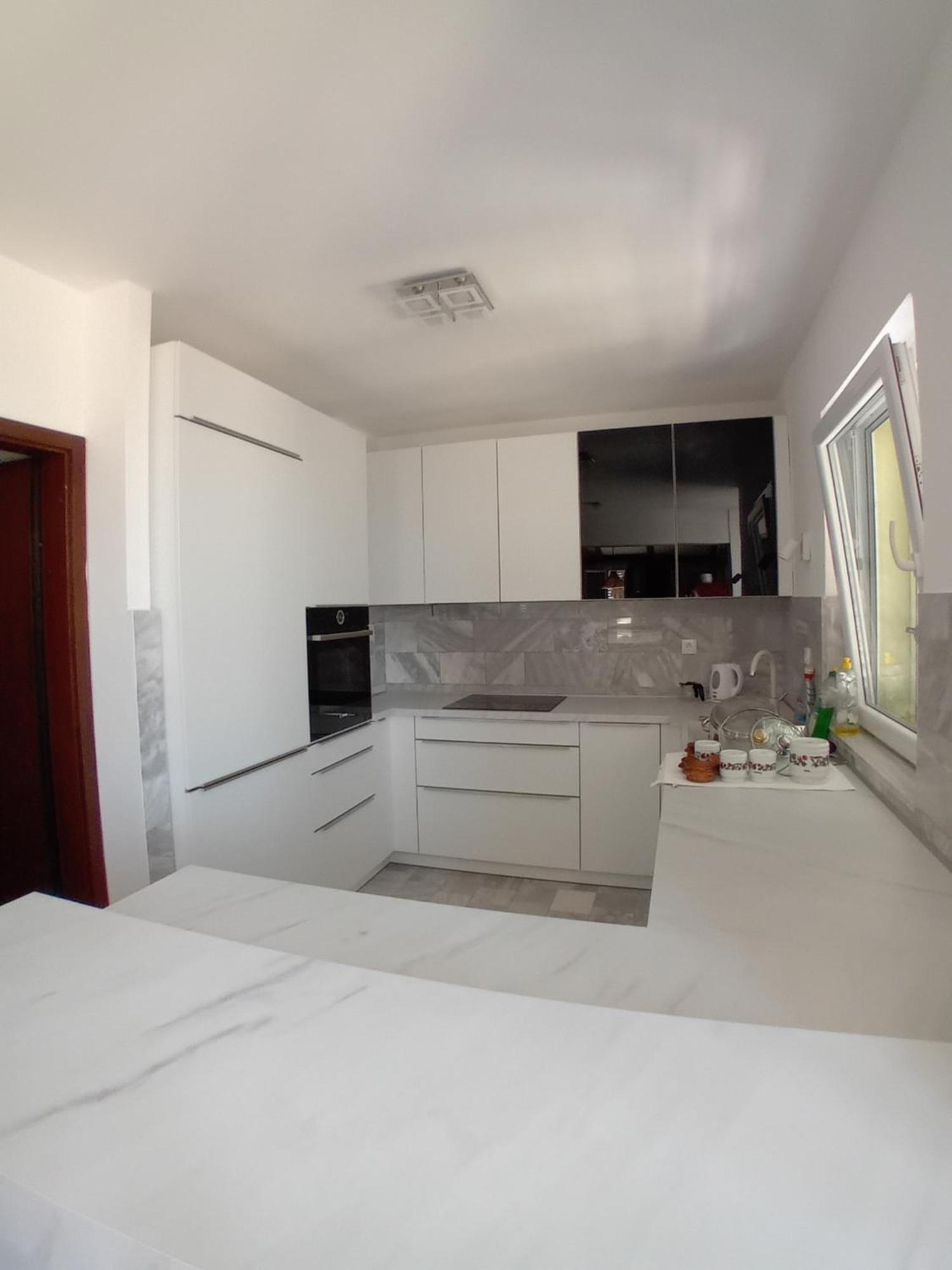 Sea View Family Apartment Baška Voda Eksteriør bilde